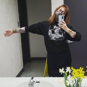 Meet your Posher, Izabella